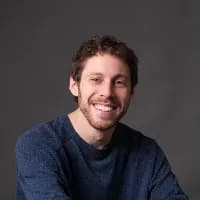 Imagem do perfil do psicólogo Eduardo Kives